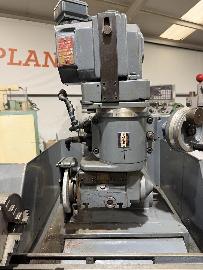 Used Jones & Shipman 1014 Cylindrical Grinder