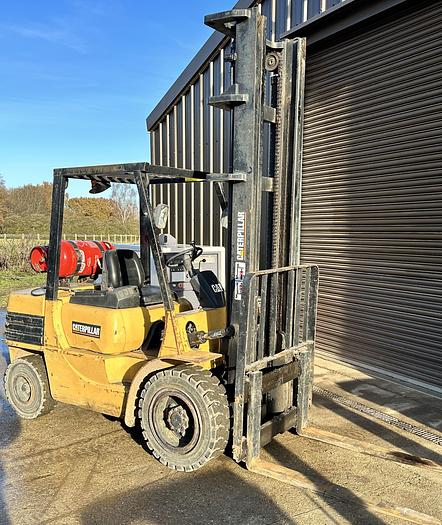 Used 1996 Caterpillar GP35A 3500Kg Gas Forklift Truck