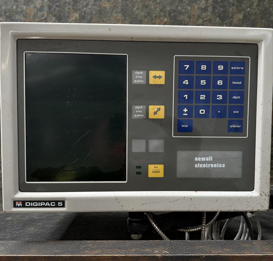 Used 1988 Gate Giewont Model 2 FWD32M Universal Milling Machine