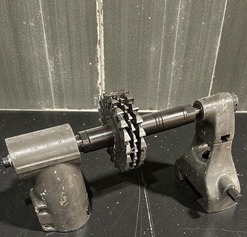 Used Bridgeport Horizontal Milling Arbour