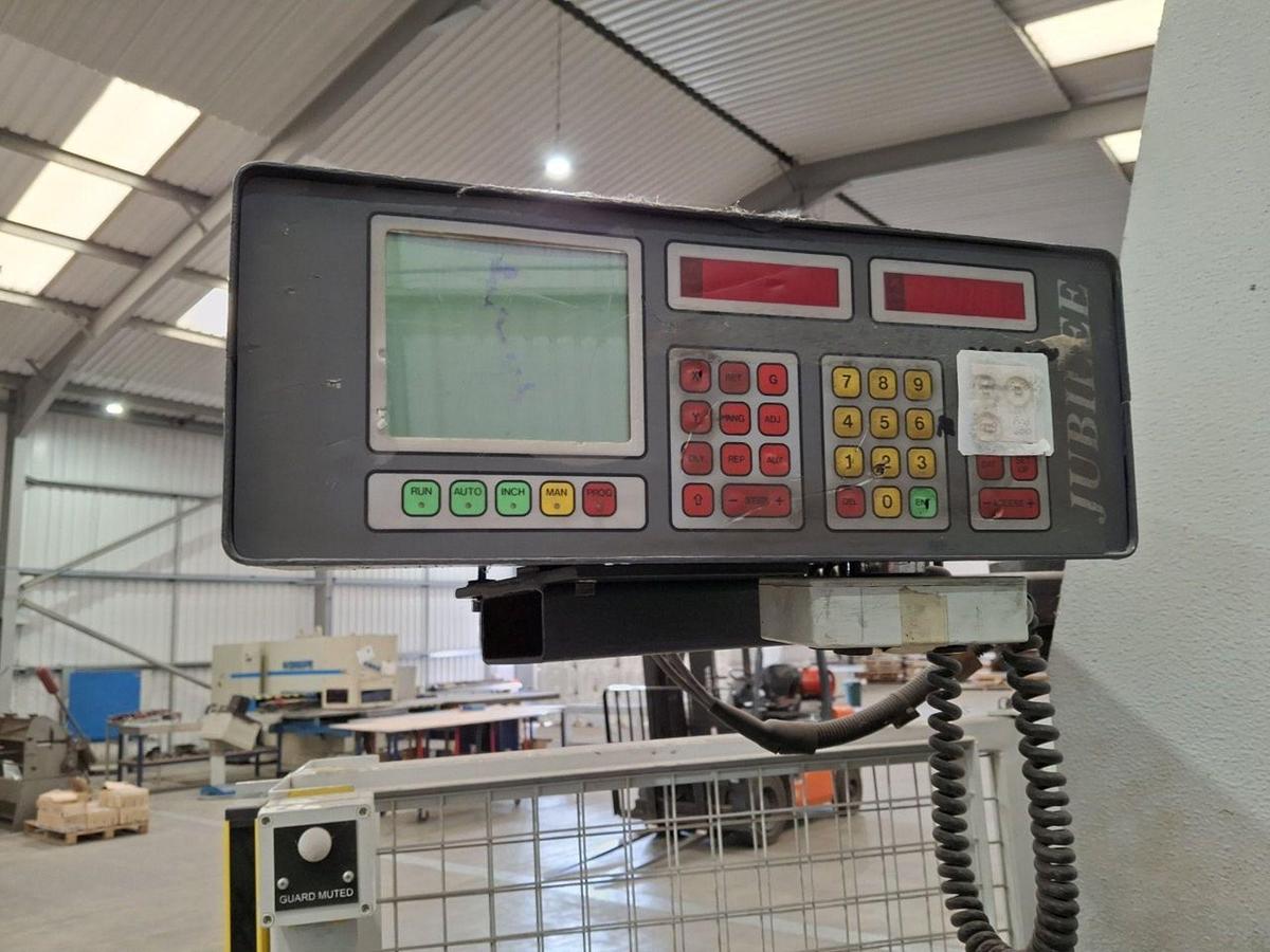 Used Adira QH10037/40 press brake 4M x 100 Ton