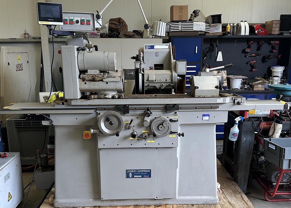 Used 1982 Jones & Shipman 1300 (1302-EIU) Cylindrical Grinder