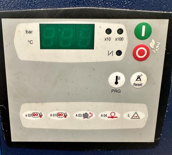 Used 2014 CompAir L 05 Air Compressor c/w Tundra 36 Refrigerant Air Dryer & Oil Water Separator