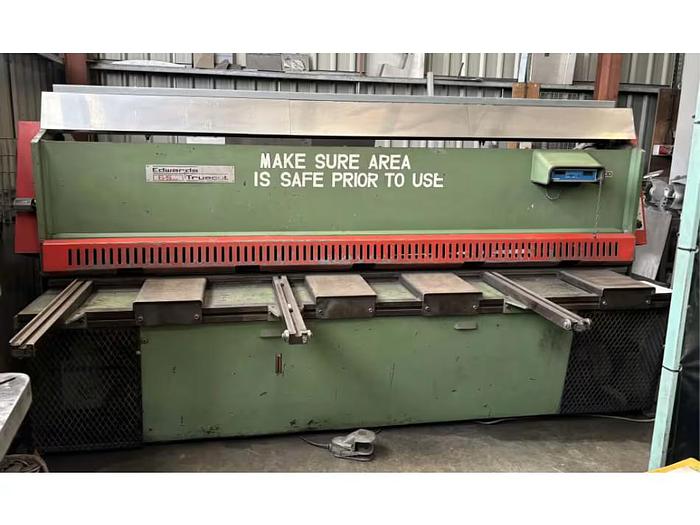 Used Edwards 6.5/3000 Truecut Hydraulic Guillotine