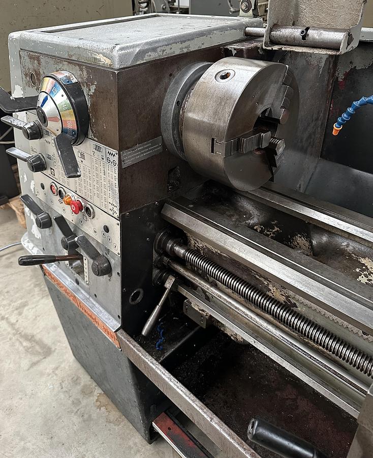 Used Colchester Triumph 2000 Straight Bed Lathe