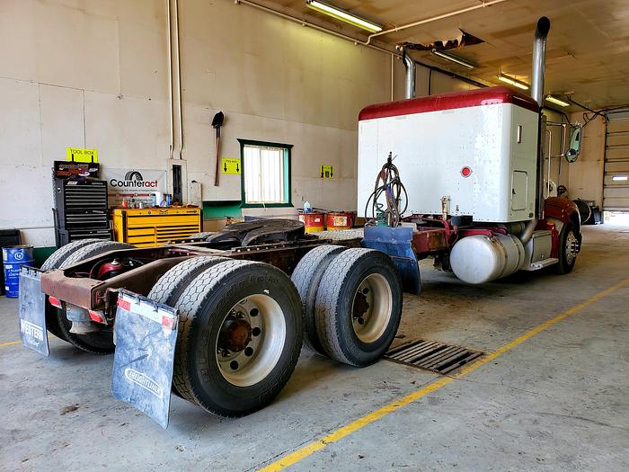 Used 2008 Peterbilt 386 Truck