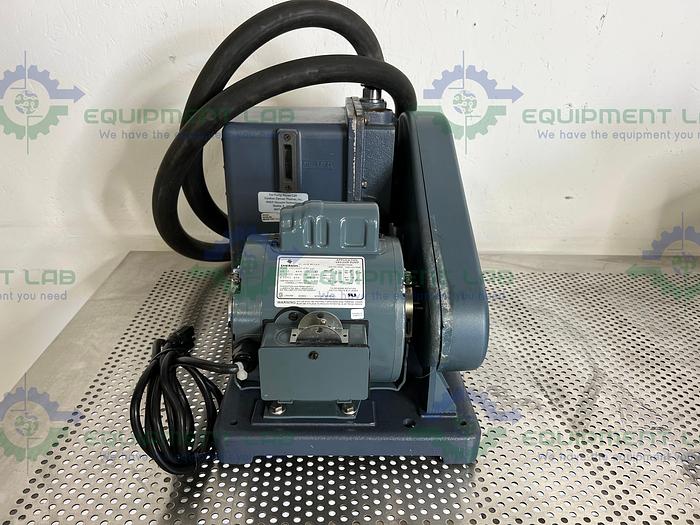 Used Welch  1402 DuoSeal Belt-Driven Rotary Vane Vacuum Pump 115/230V