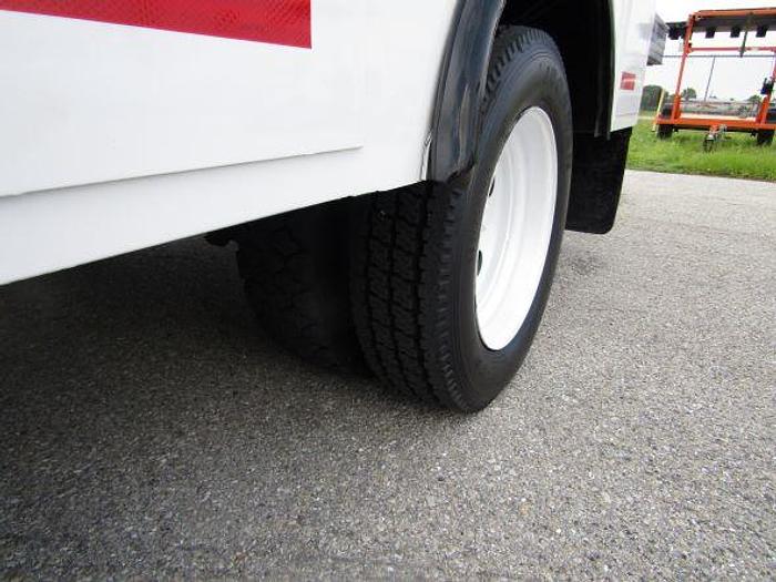 Used Versalift VST40-MH 45ft Bucket Boom on 2015 Ford F550 4x4 Utility Truck - 44904