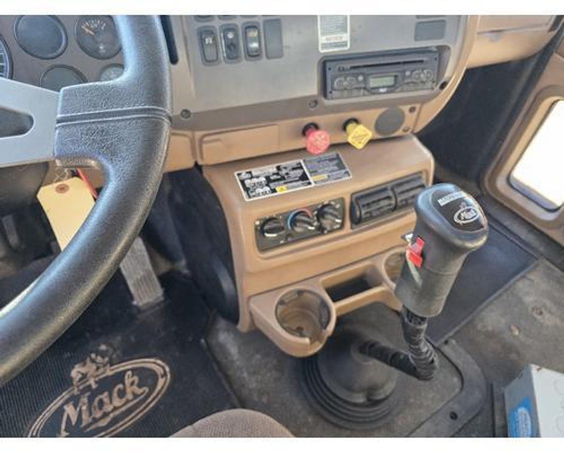 Used 2007 Mack CV713