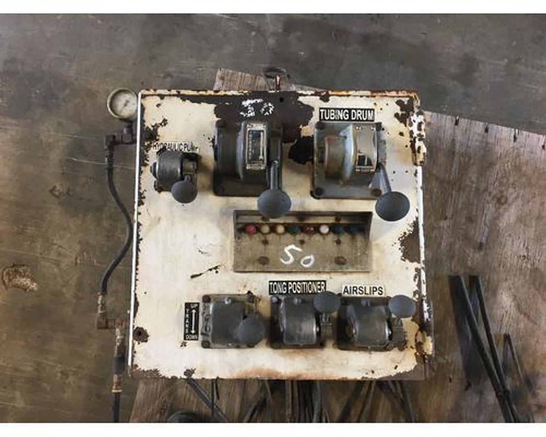 Used USED WORKOVER RIG CONTROL PANEL TUBING DRUM CONTROL, TONGS, AIR SLIPS, HYDRAULIC PUMP CONTROL.