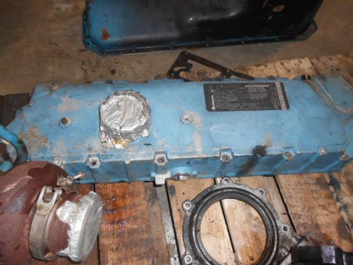 Used INTERNATIONAL DT 466E