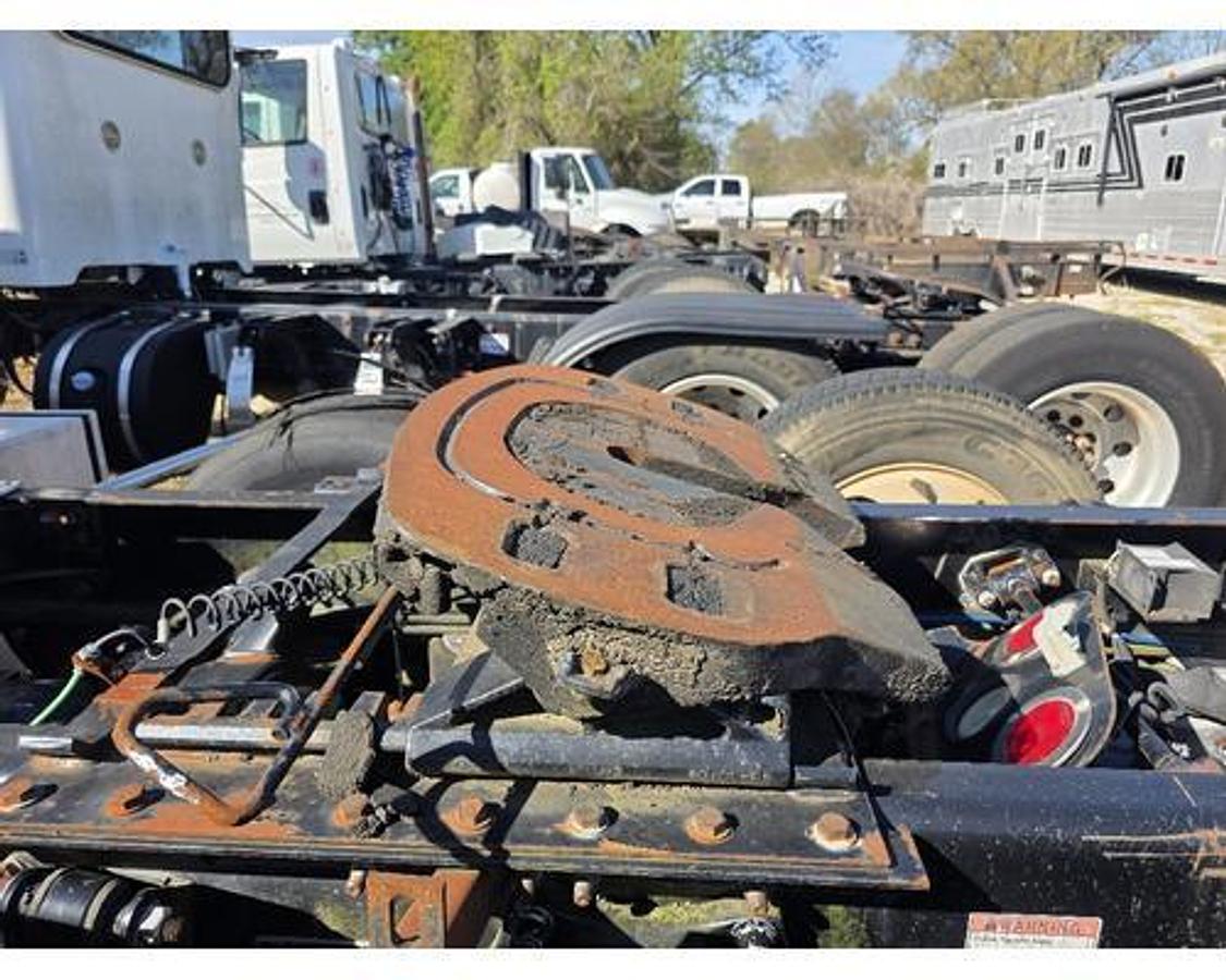 Used 2012 Holland CASCADIA