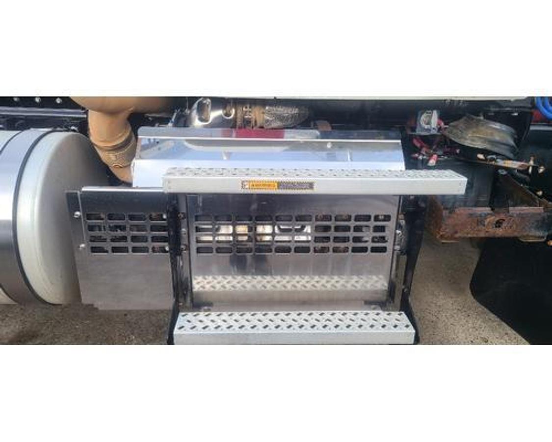 Used 2018 Mack CHU613 MP8