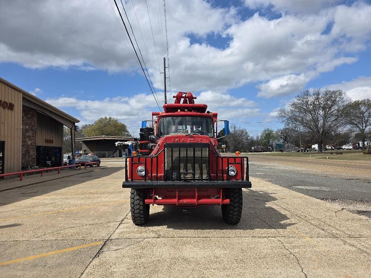 Used 1981 Mack RD600 SERIES