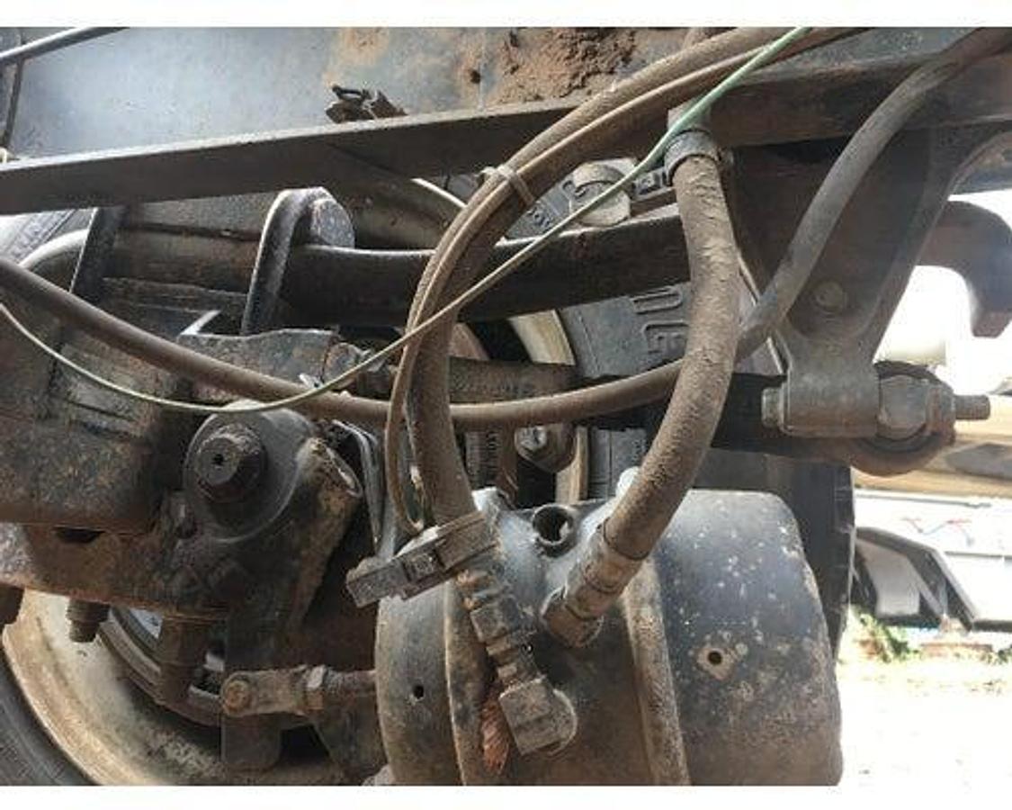 Used 2006 Mack CHN613