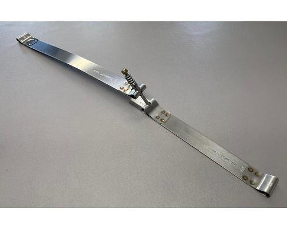 New surplus NEW SURPLUS MACK AIR CLEANER STRAP # 9MD43