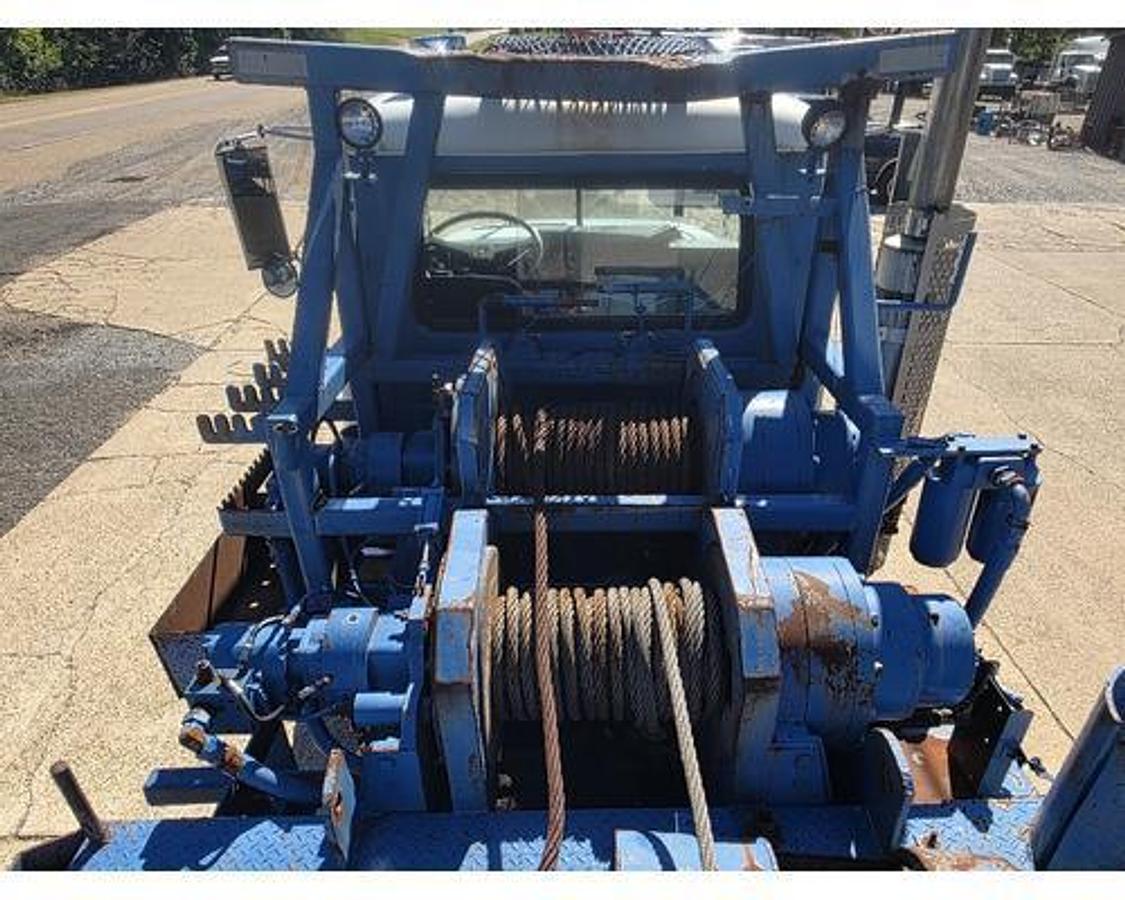 Used 1995 Mack RD688S