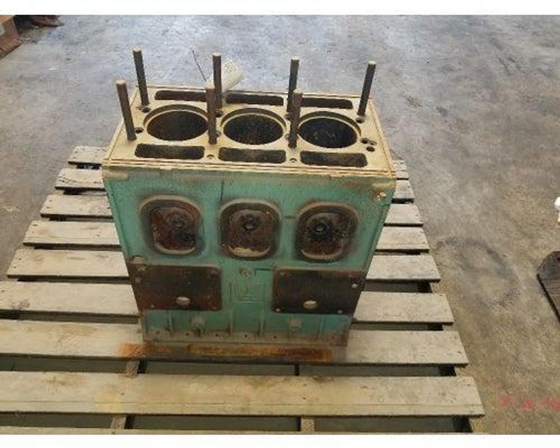 Used Detroit 371