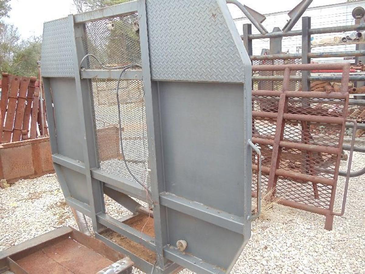 Used HEADACHE RACK STEEL,  85"W X 72"T