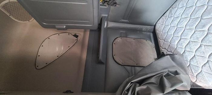 Used 2015 Freightliner CASCADIA