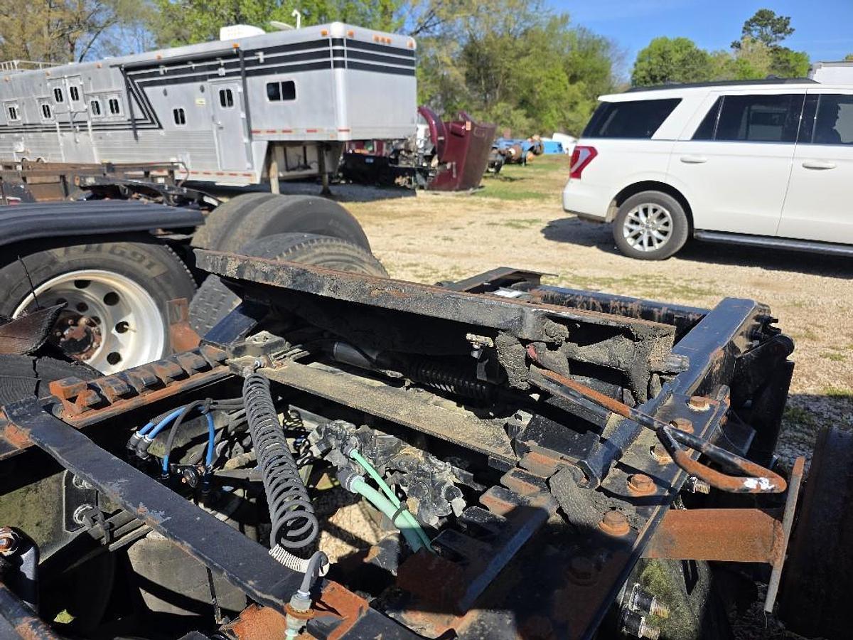 Used 2012 Holland CASCADIA