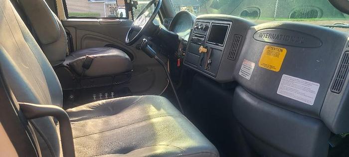 Used 2005 INTERNATIONAL 4200
