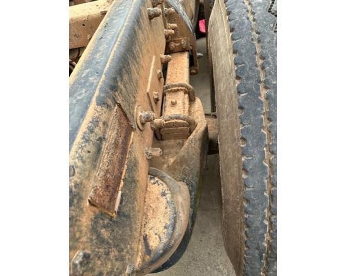 Used 2007 Peterbilt 335