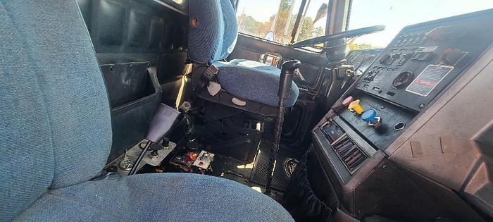 Used 1999 Mack CH 613