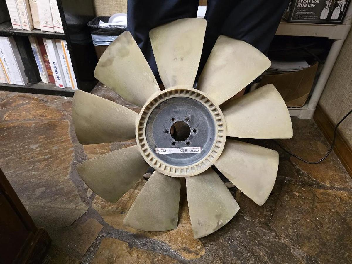Used GOOD USED 26" CW SUCTION FAN 9-BLADE CUMMINS/CAT/DETROIT