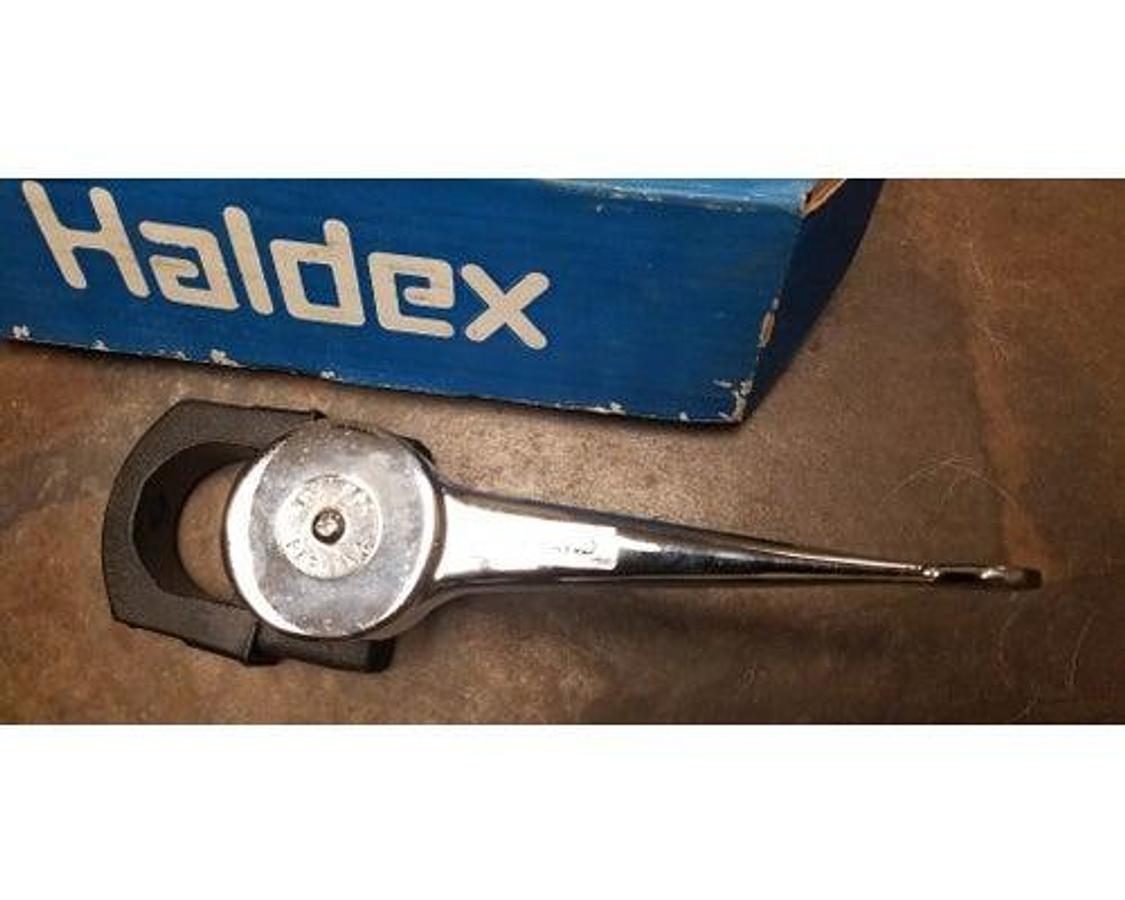 New surplus NEW SURPLUS HALDEX AIR BRAKE VALE-TRAILER HAND CONTROL
KN20561