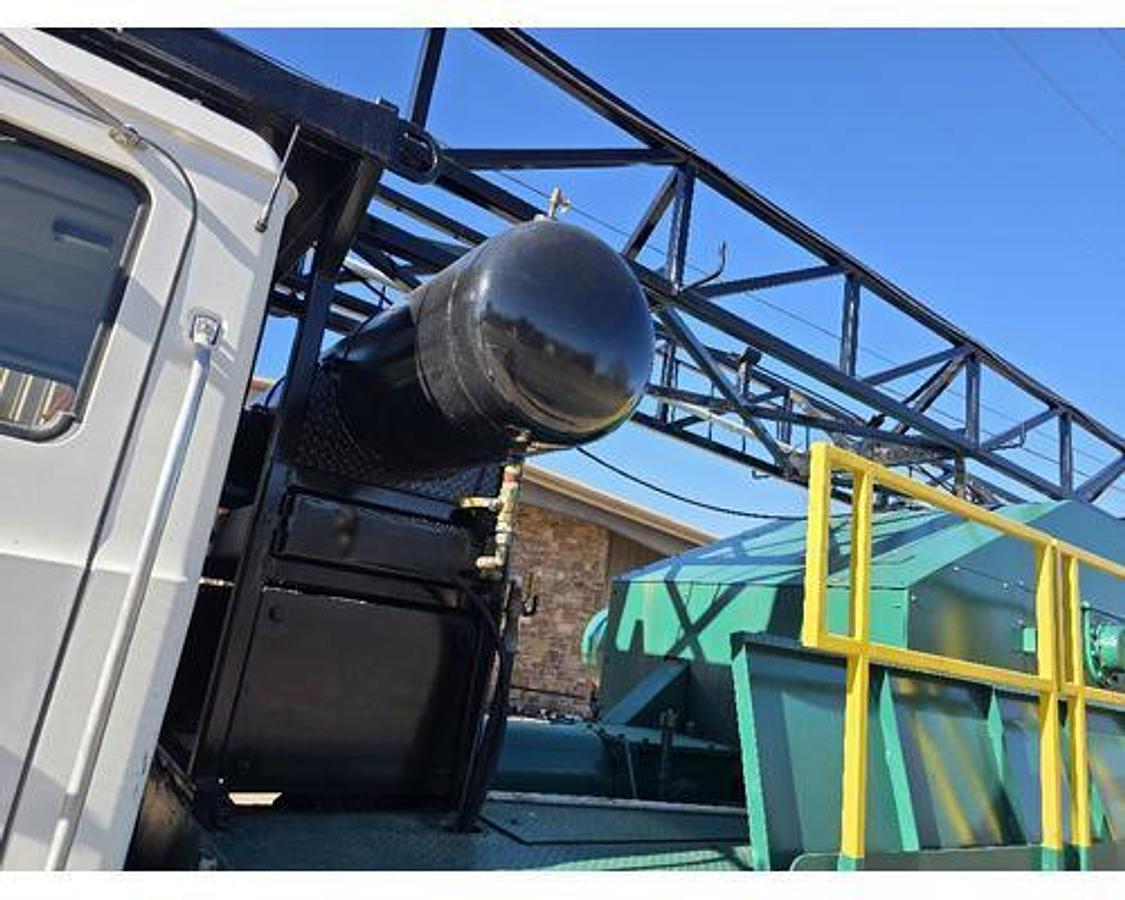 Used 2007 Mack CV713