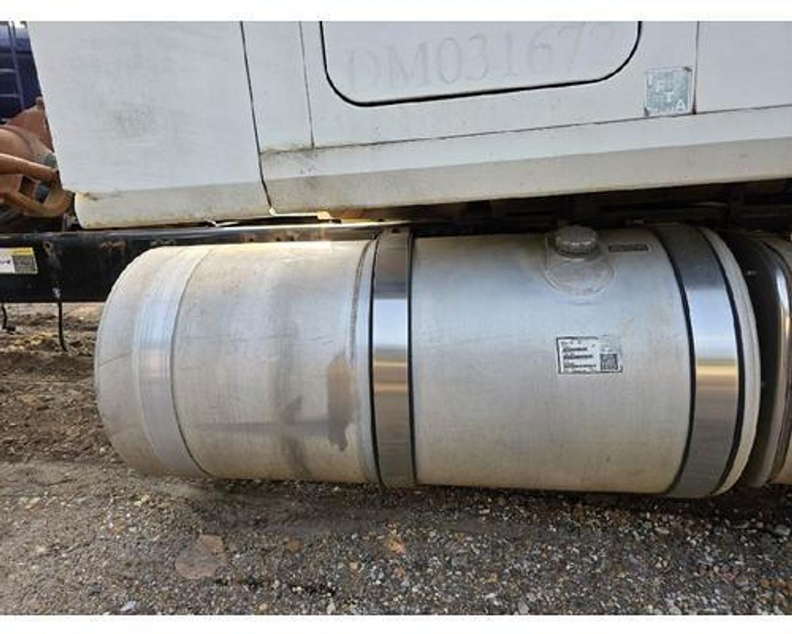 Used 2013 Mack CX600/VISION SERIES