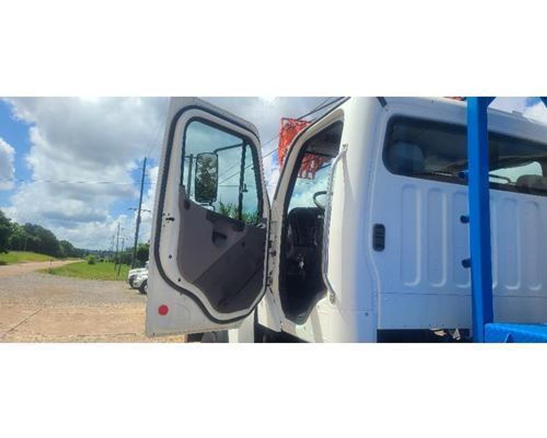 Used 2012 Freightliner 114SD