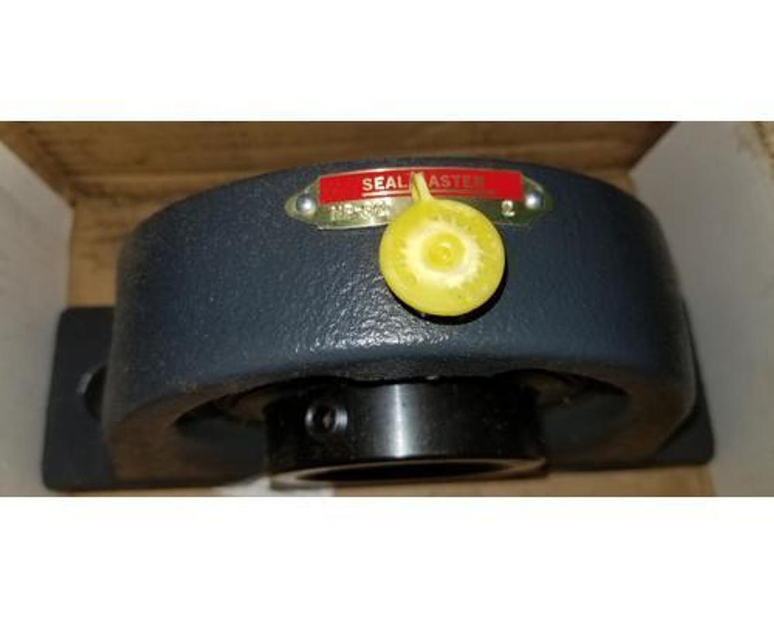 New surplus NEW SURPLUS SEALMASTER PILLOW BLOCK BEARING 1-1/2" BORE 2 BALL BEARING TYPE