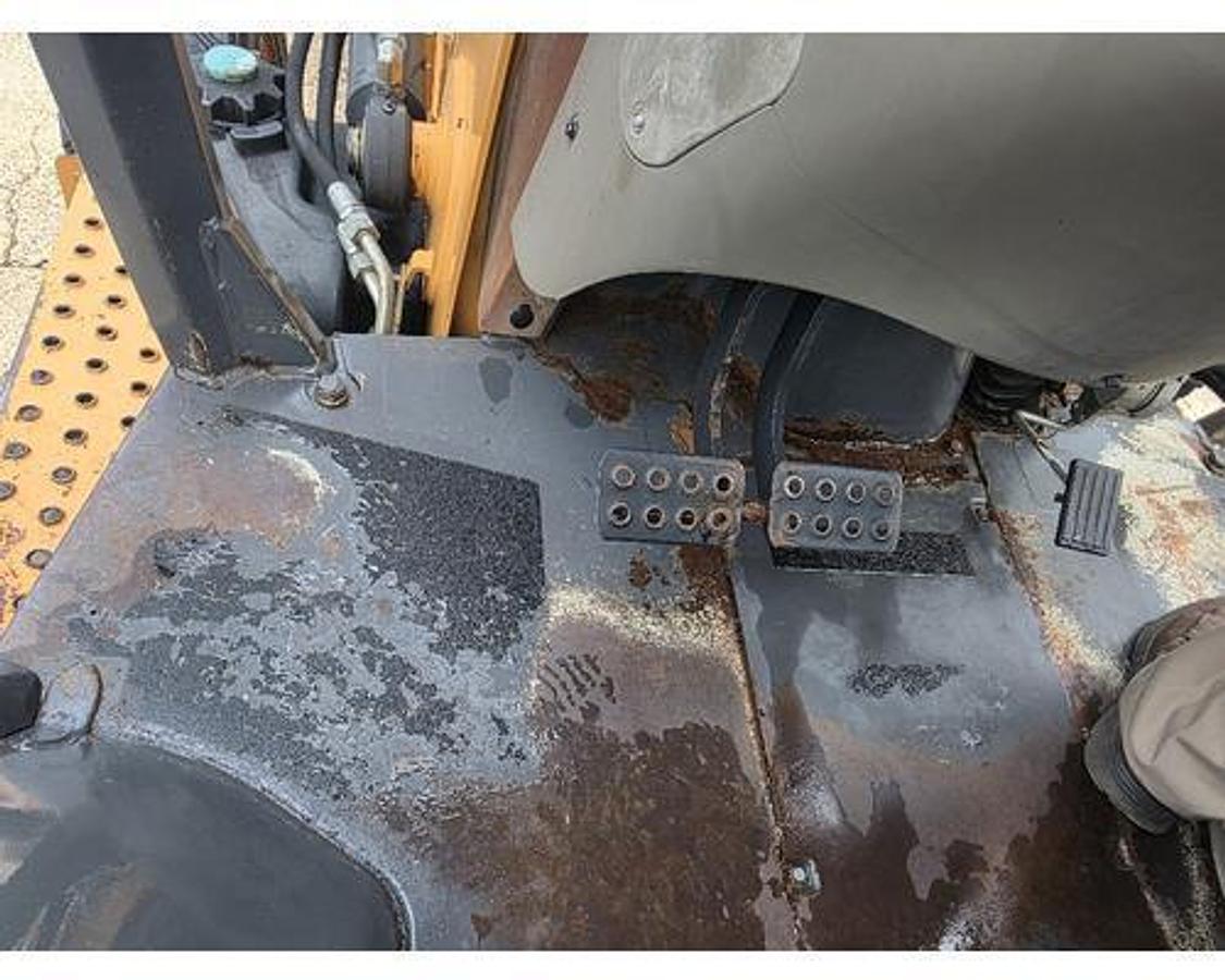 Used 2013 CASE 580 SUPER N
