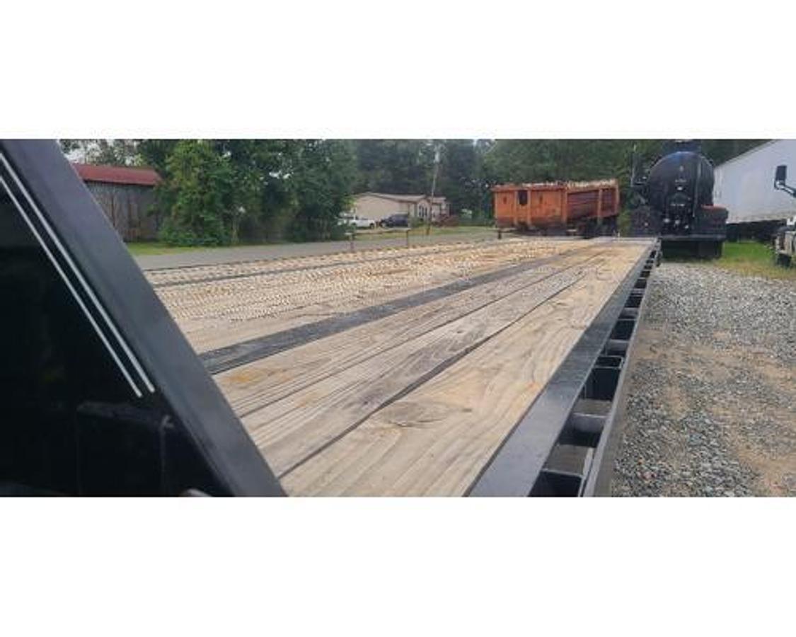 Used 2023 LOAD TRAIL LOAD TRAIL