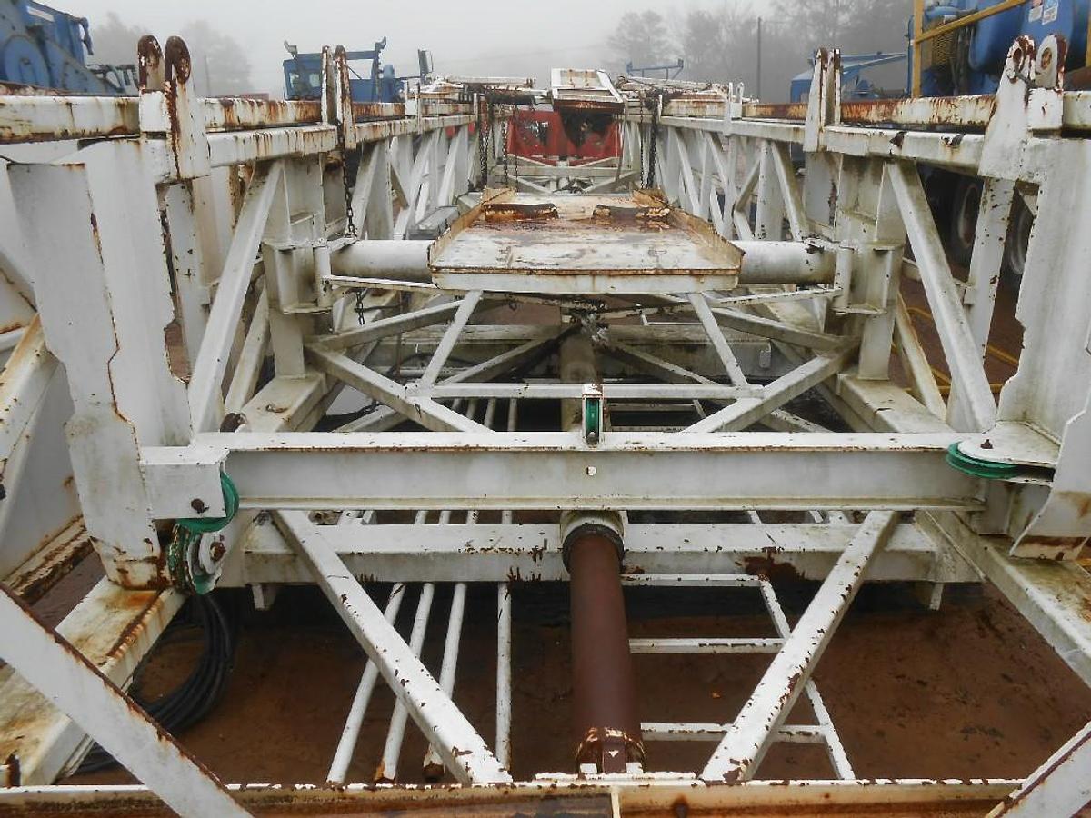 Used CRANE CARRIER RIG