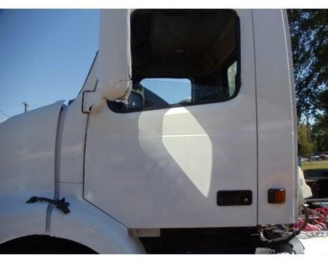 Used 1999 GMC/Volvo/White VN