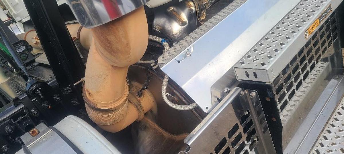 Used 2018 Mack MACK MP8