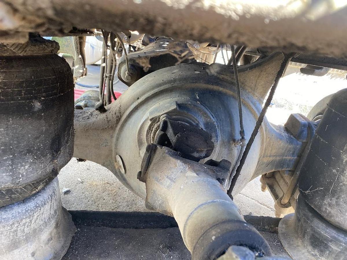 Used 2013 Freightliner CORONADO 122 SD