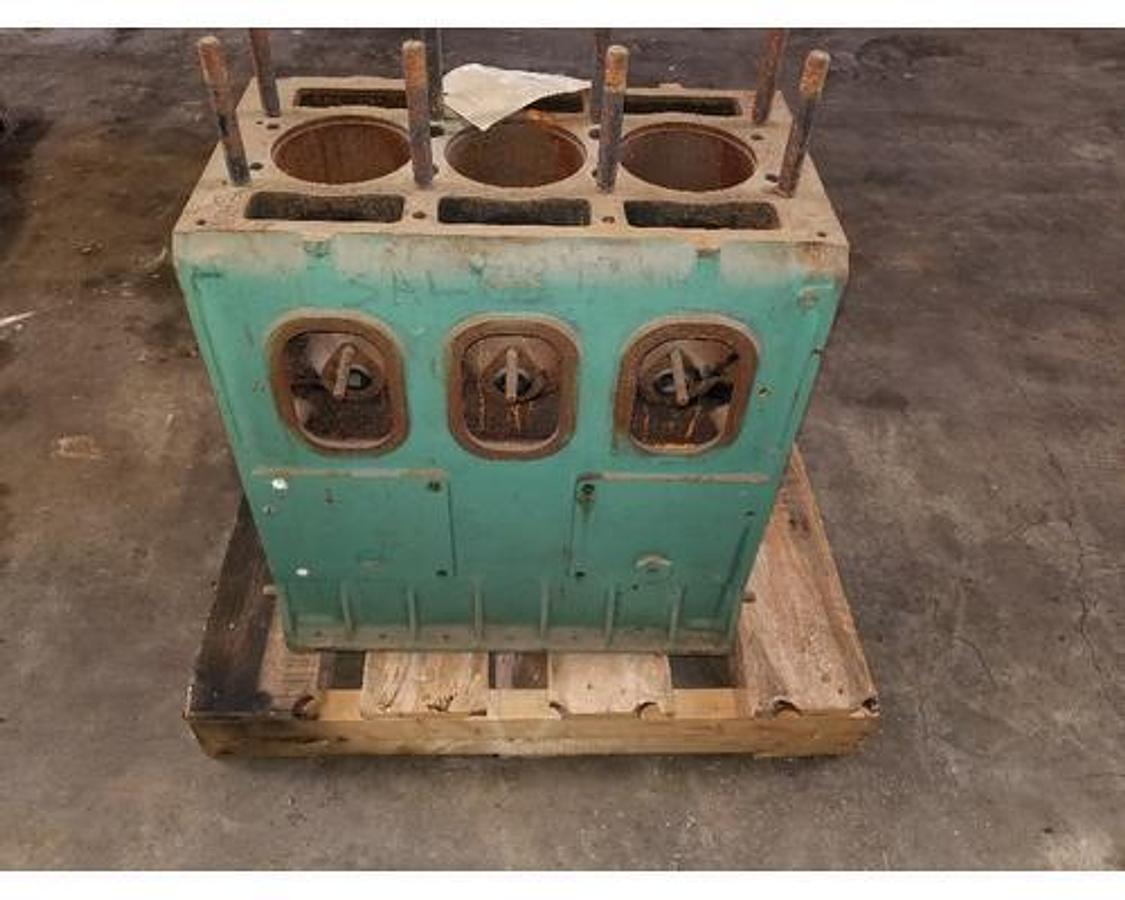 Used Detroit 371