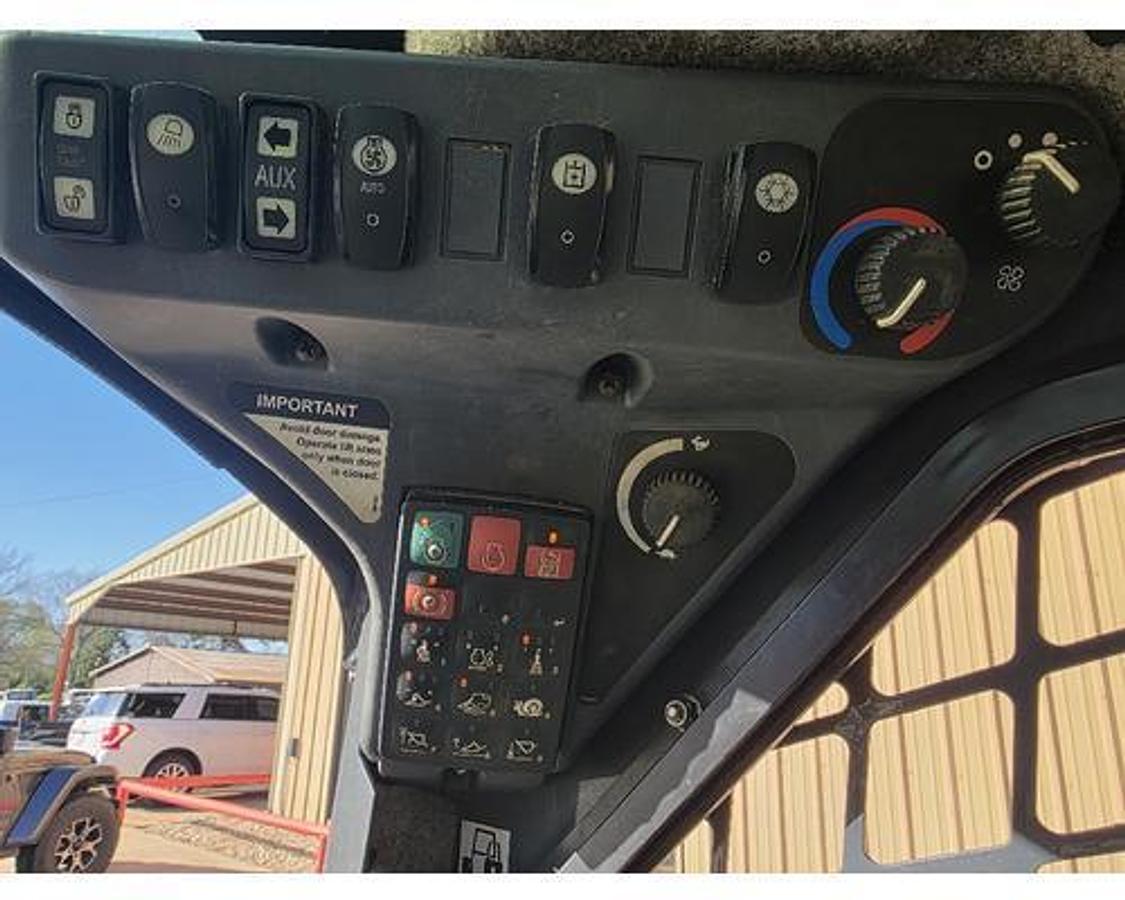 Used 2015 John Deere 333E