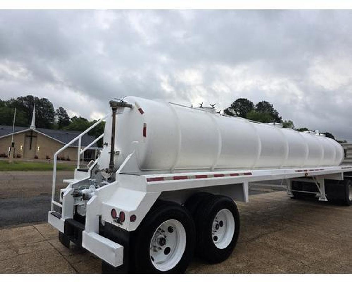 Used 2010 DRAGON VAC/TRAILER