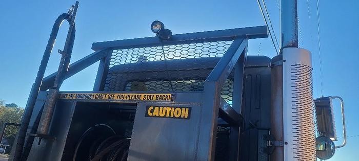 Used 2002 Mack CH 613