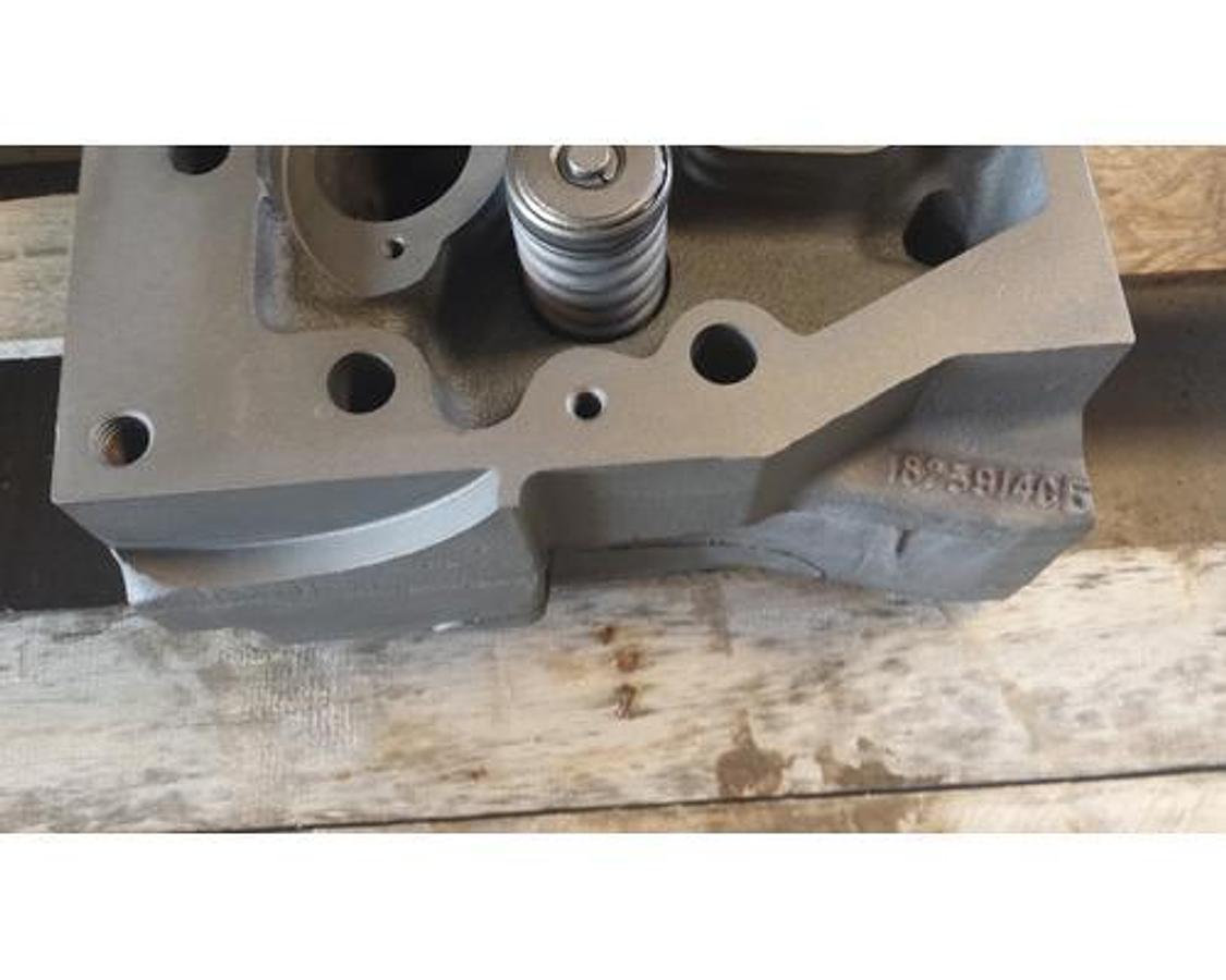 Used INTERNATIONAL DT 466E