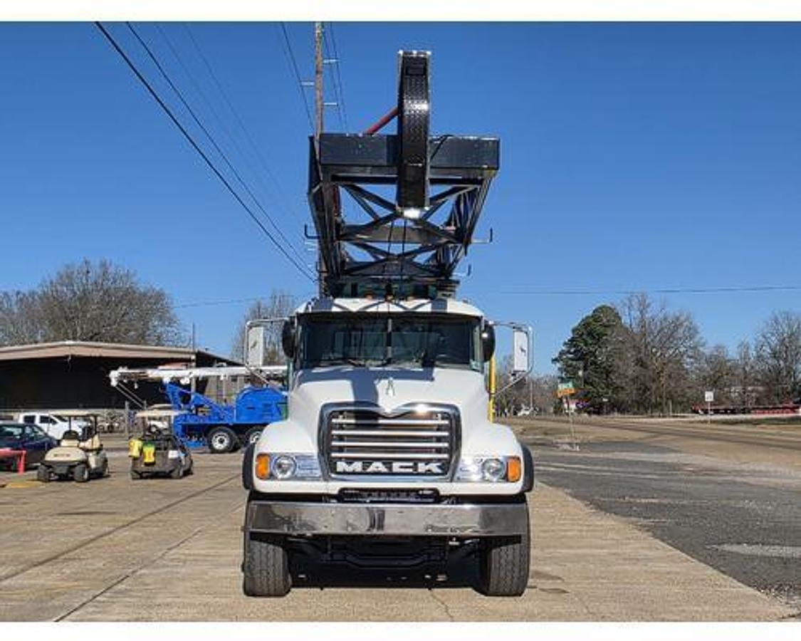 Used 2007 Mack CV713