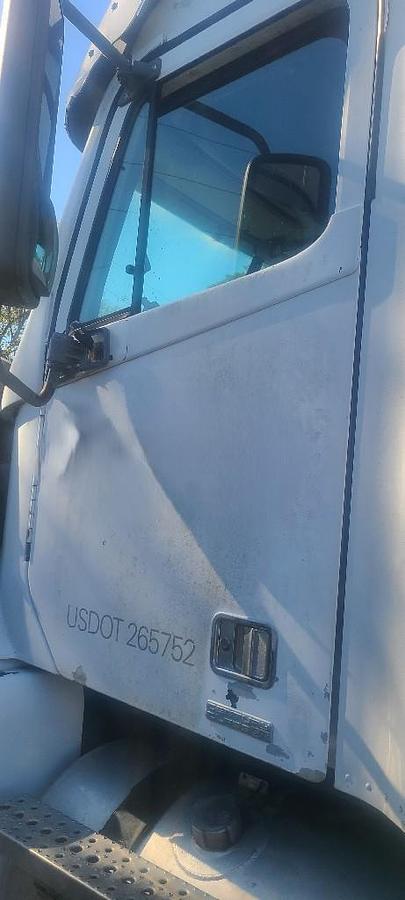 Used 2007 Freightliner FREIGHTLINER