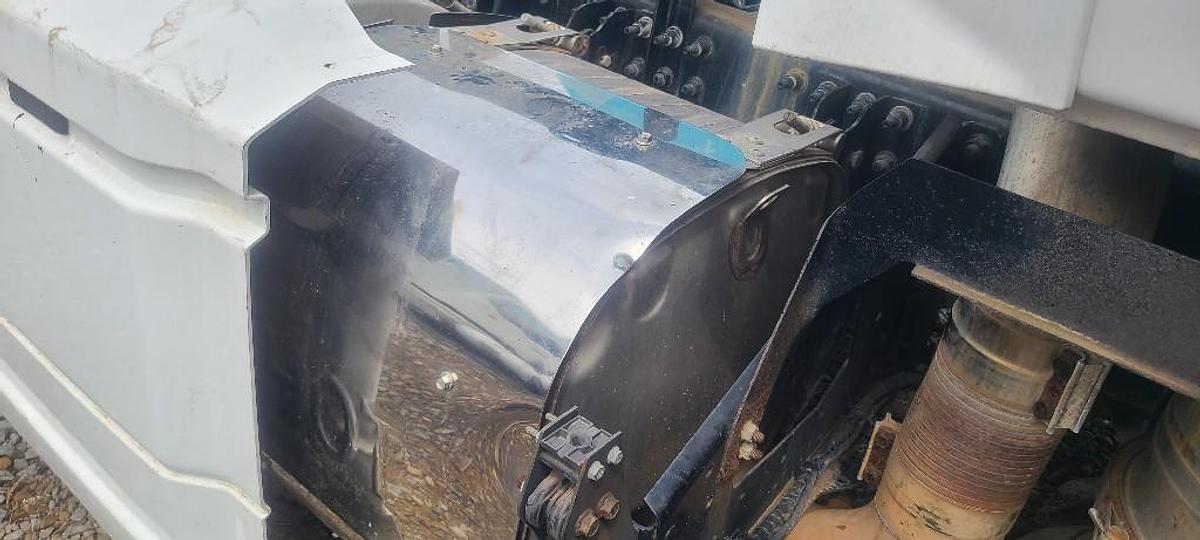 Used 2015 Mack CXN613