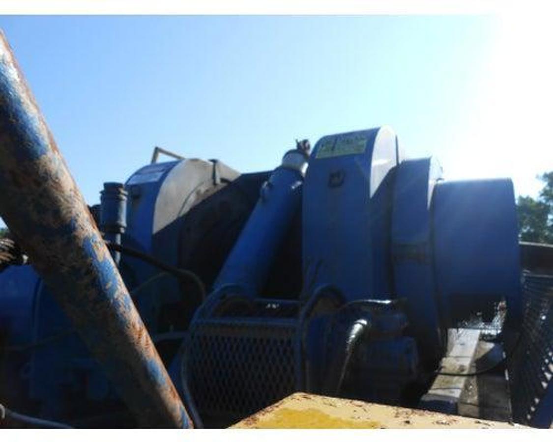Used CRANE CARRIER RIG