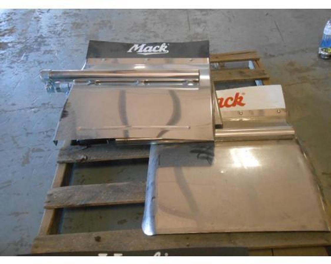 Used QUARTER FENDER FENDER